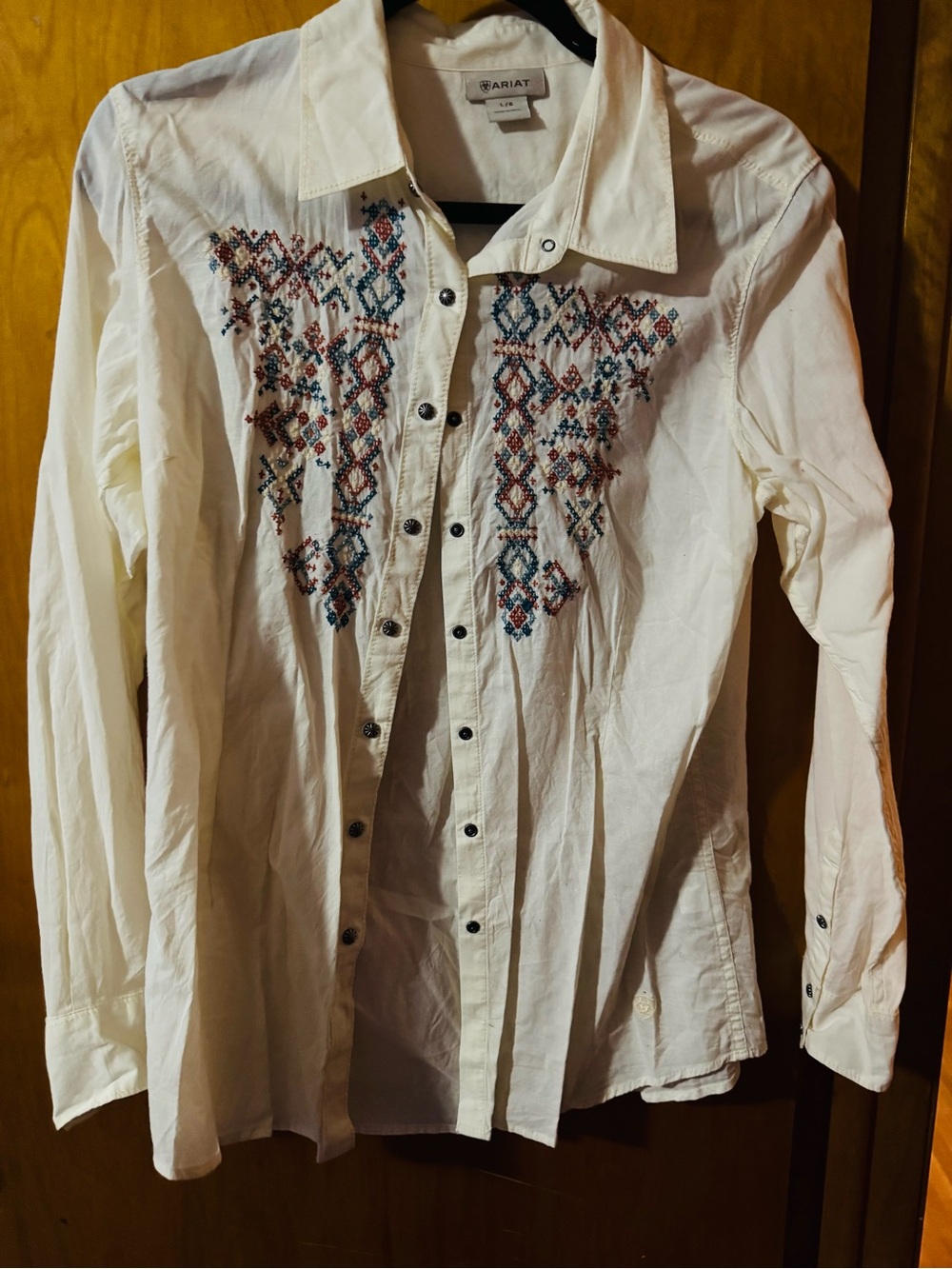 Ariat White Long-Sleeve Button-Down Shirt with Multicolor Embroidery